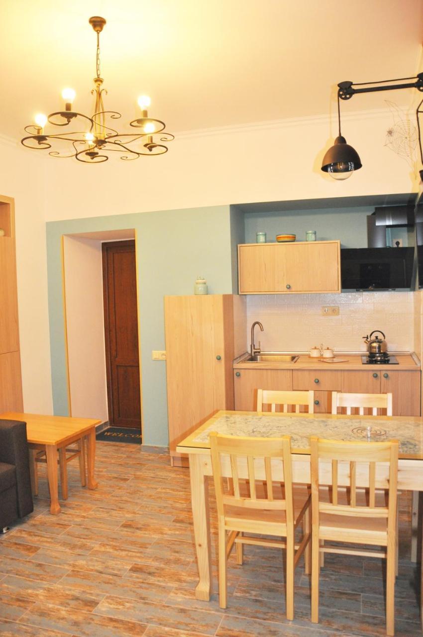 Dari Apartament Tbiliszi Kültér fotó